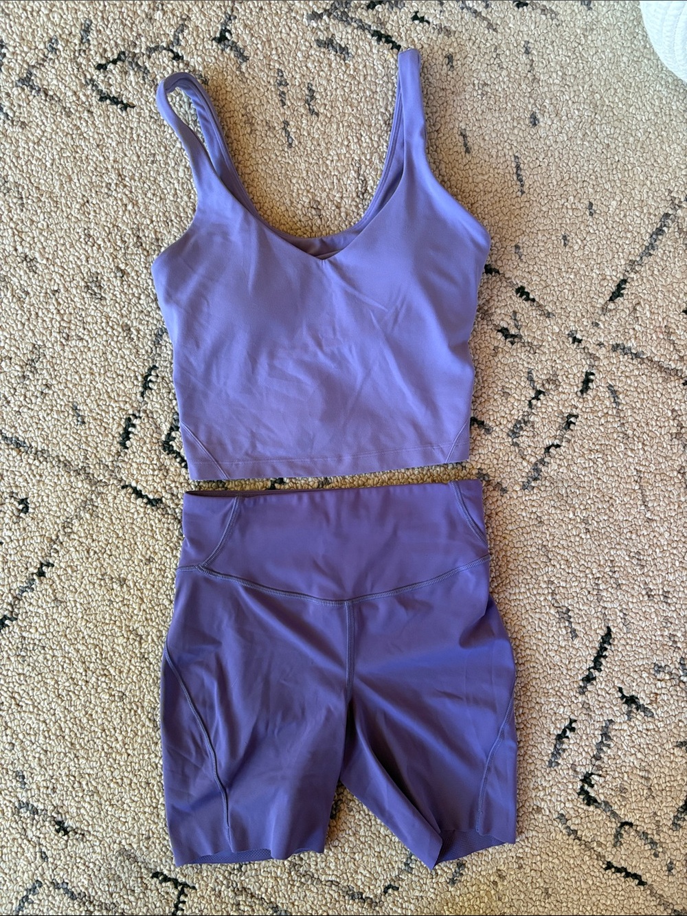 Lululemon set size 4